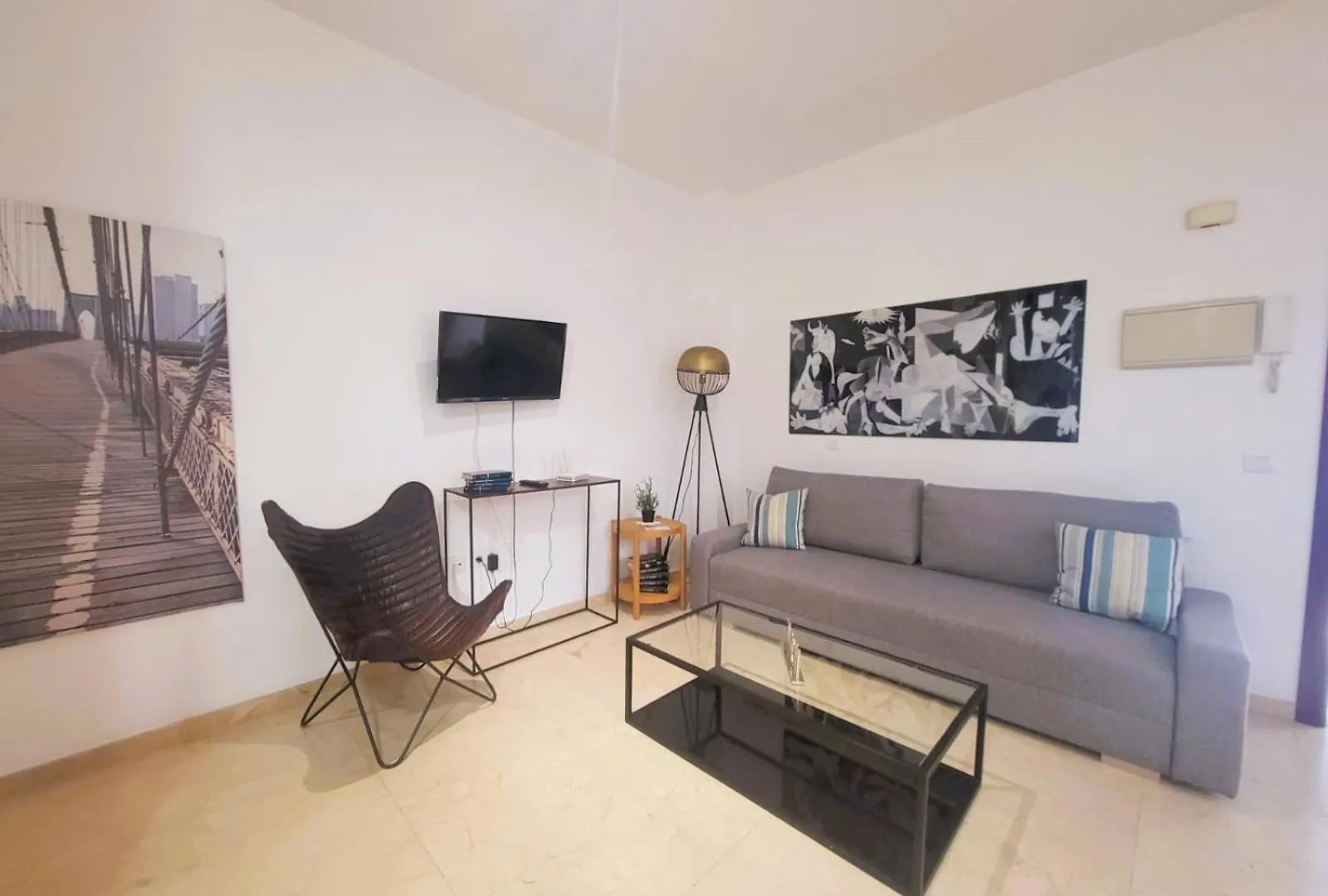 Appartement Suncity Flat Gigantes Málaga